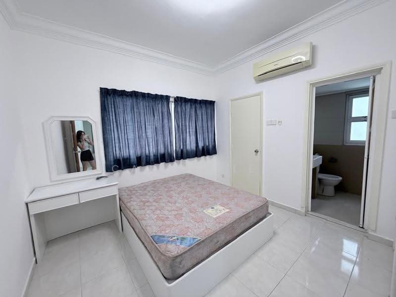 Kondominium untuk Disewa di 1 Persiaran Gurney - Carine Lee - Bedroom - PropertyGuru.com.my