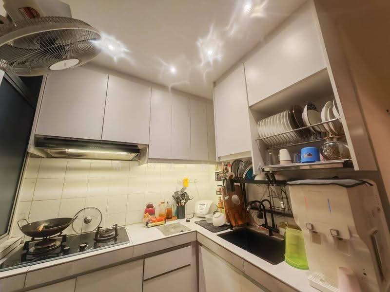 Pangsapuri untuk Dijual di Ruvena Villa - Maya Myra - Kitchen - PropertyGuru.com.my
