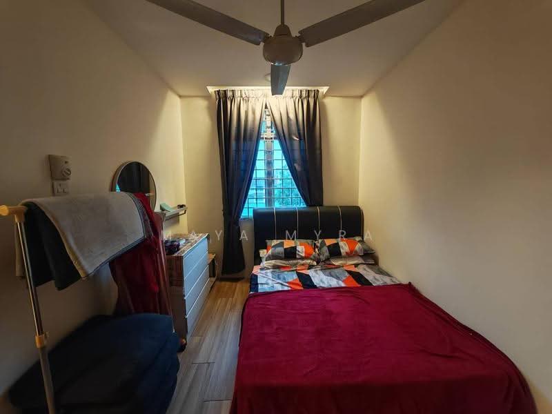 Pangsapuri untuk Dijual di Ruvena Villa - Maya Myra - Bedroom - PropertyGuru.com.my