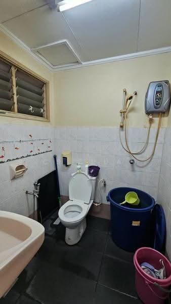2-storey Terraced House for Sale in Usj 3 (Subang Jaya) - Cs Chua - Bathroom - PropertyGuru.com.my