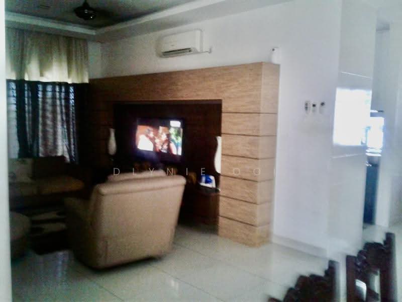 Rumah Banglo untuk Dijual di Prima Saujana (Kajang) - Dlynie Ooi - Living Room - PropertyGuru.com.my