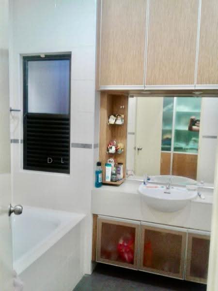 Rumah Banglo untuk Dijual di Prima Saujana (Kajang) - Dlynie Ooi - Bathroom - PropertyGuru.com.my