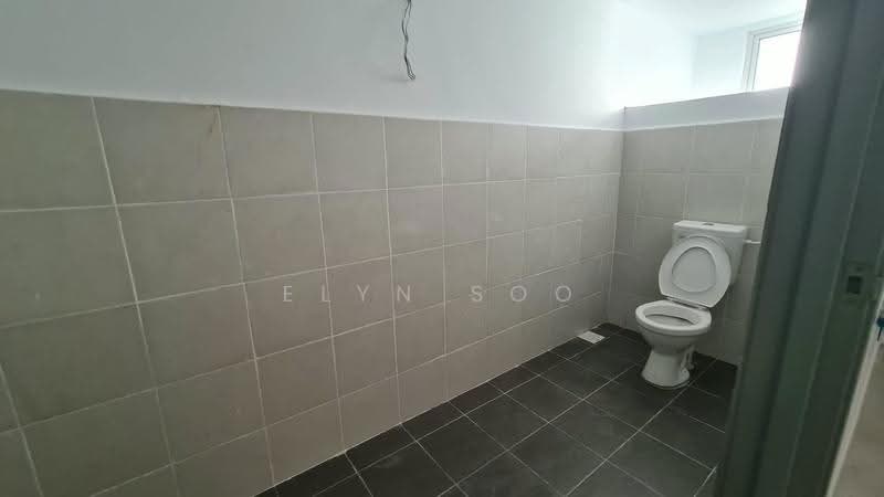 Shop for Rent in Jenjarom (Selangor) - Elyn Soo - Bathroom - PropertyGuru.com.my
