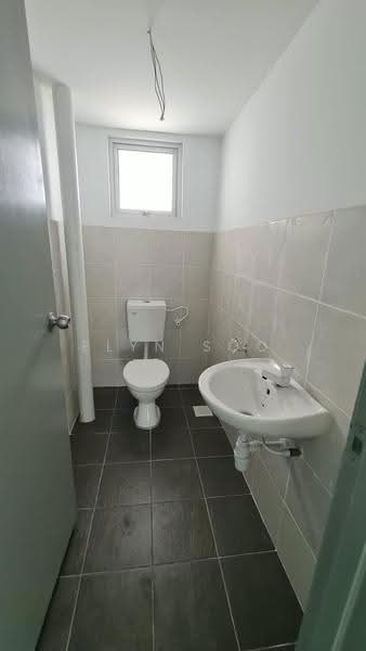 Shop for Rent in Jenjarom (Selangor) - Elyn Soo - Bathroom - PropertyGuru.com.my
