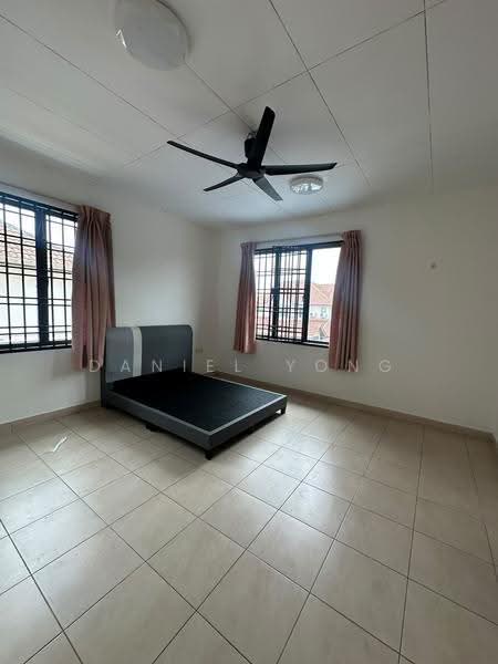 Rumah Kluster untuk Disewa di Taman Mount Austin (Tebrau) - Daniel Yong - Bedroom - PropertyGuru.com.my