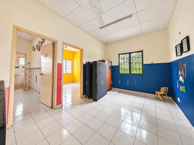 2-storey Terraced House for Sale in Taman Pelangi Semenyih (Semenyih) - Iqbal Rafei - Interior - PropertyGuru.com.my