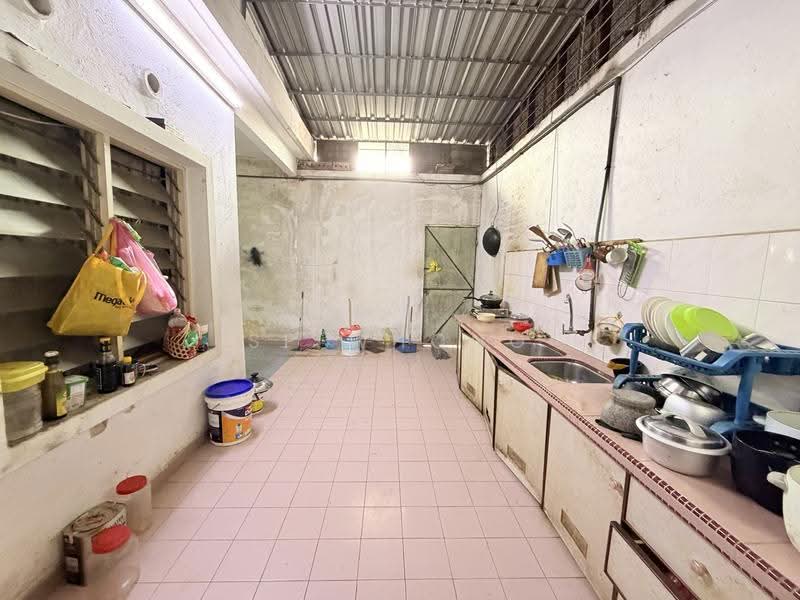 2-storey Terraced House for Sale in Taman Teratai (Butterworth) - SP Whong - Kitchen - PropertyGuru.com.my