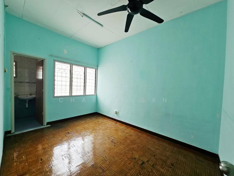 Rumah Teres 2-Tingkat untuk Disewa di Kota Kemuning (Shah Alam) - Charlie Gan - Bathroom - PropertyGuru.com.my