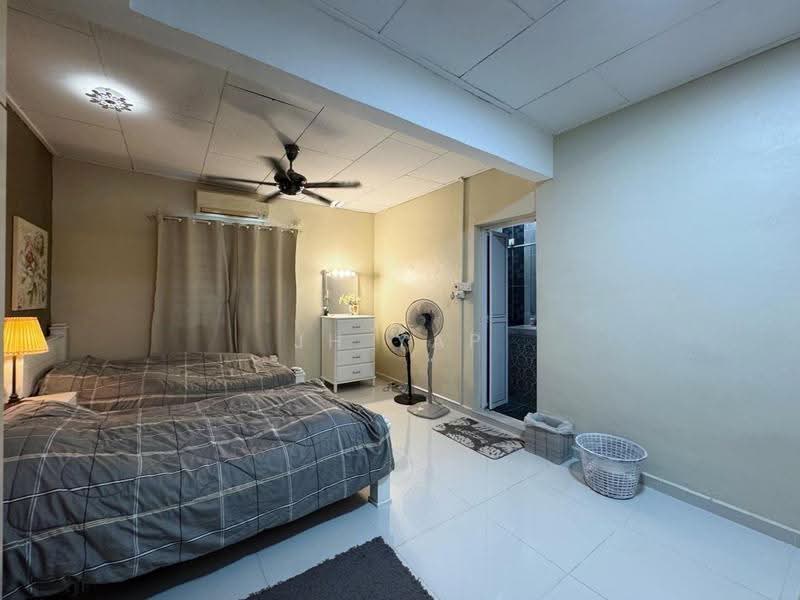 2-storey Terraced House for Sale in Taman Muhibbah (Kulai) - JH Yap - Bedroom - PropertyGuru.com.my