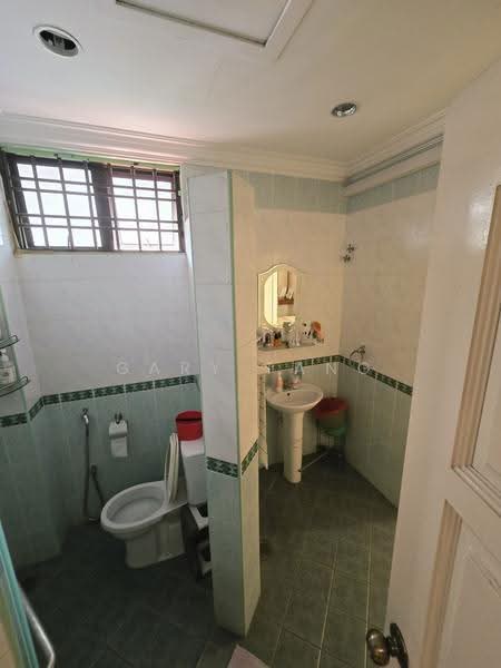 Rumah Berkembar untuk Dijual di New Pasir Puteh (Ipoh) - Gary Tang - Bathroom - PropertyGuru.com.my