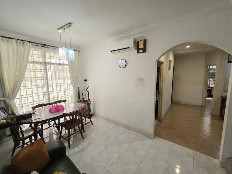 Rumah Berkembar untuk Dijual di New Pasir Puteh (Ipoh) - Gary Tang - Dining Room - PropertyGuru.com.my