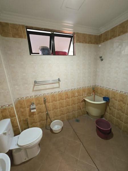 Rumah Berkembar untuk Dijual di New Pasir Puteh (Ipoh) - Gary Tang - Bathroom - PropertyGuru.com.my