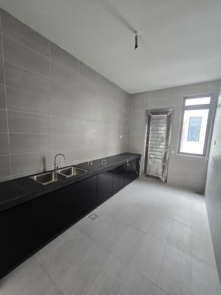 Rumah Teres 2-Tingkat untuk Dijual di Bandar Seri Alam (Masai) - Fong Lik - Kitchen - PropertyGuru.com.my