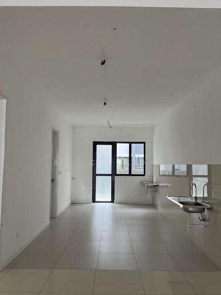 2-storey Terraced House for Sale in Sungai Buloh (Selangor) - Alice Low - Kitchen - PropertyGuru.com.my
