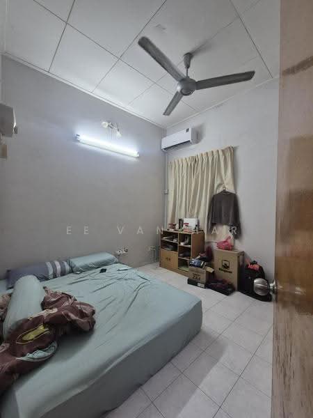 1-storey Terraced House for Sale in Taman Nusa Jaya Mas (Iskandar Puteri (Nusajaya)) - Ee Van Har - Bedroom - PropertyGuru.com.my