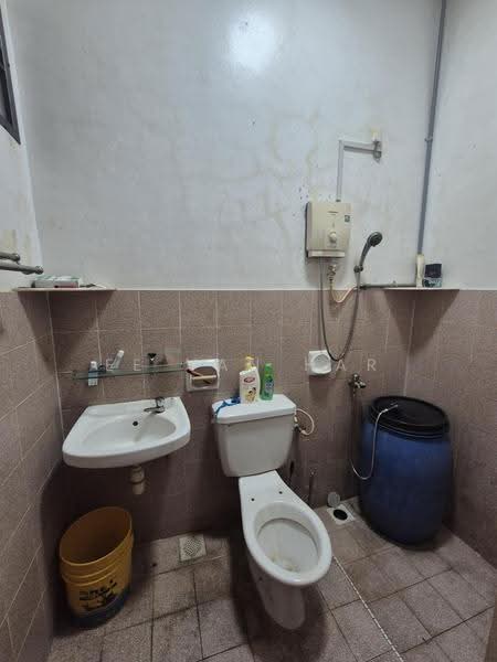 1-storey Terraced House for Sale in Taman Nusa Jaya Mas (Iskandar Puteri (Nusajaya)) - Ee Van Har - Bathroom - PropertyGuru.com.my