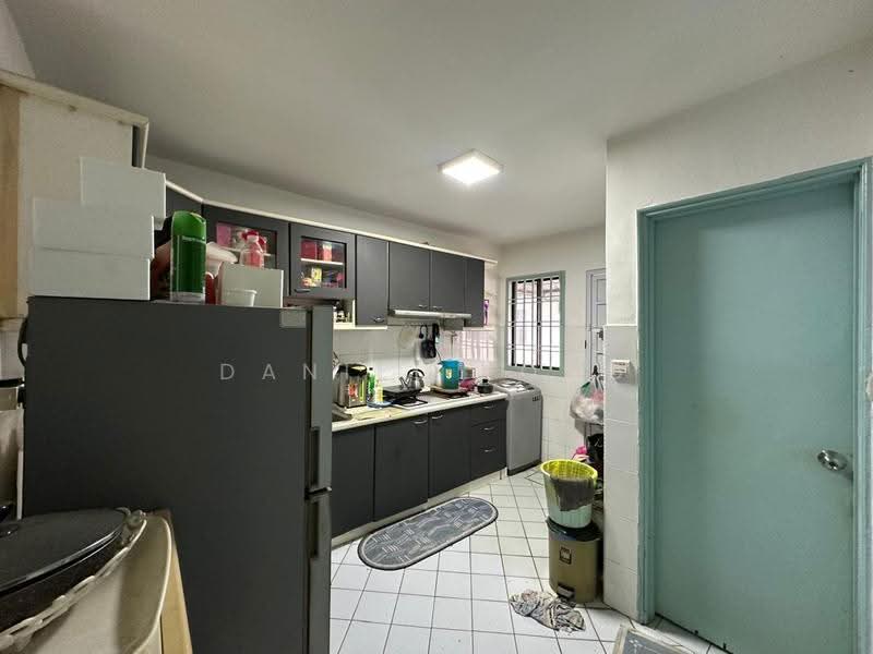 Rumah Teres 2-Tingkat untuk Dijual di Permas Jaya (Johor) - Daniel Yong - Kitchen - PropertyGuru.com.my