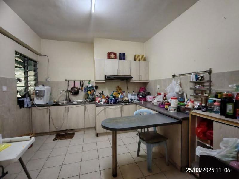 Condominium for Sale at Rivercity Condominium - Desmond Tang - Kitchen - PropertyGuru.com.my