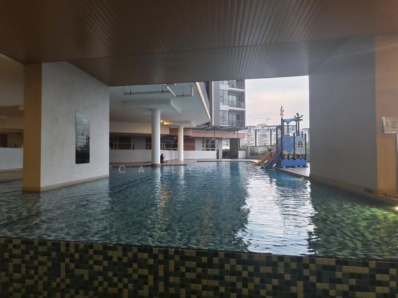 Kediaman Servis untuk Disewa di AraTre' Residences - Cailyn Ng - Pool - PropertyGuru.com.my
