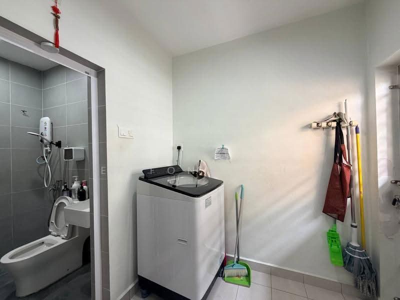 2-storey Terraced House for Sale in Taman Nusa Bestari (Iskandar Puteri (Nusajaya)) - Ee Fong Toh - Bathroom - PropertyGuru.com.my