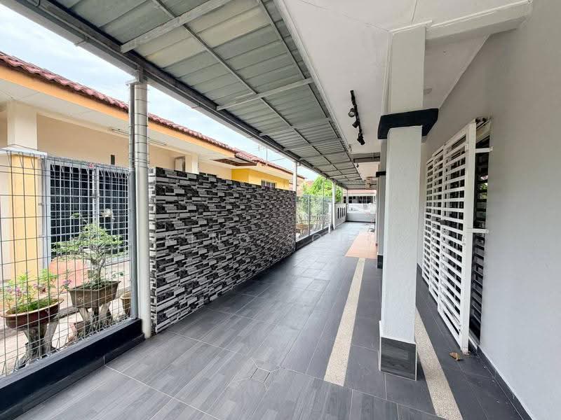 Semi-Detached House for Sale in Taman Rambai Harmoni (Bukit Rambai) - King Song - Exterior - PropertyGuru.com.my