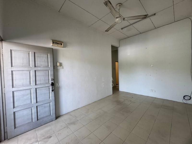 1-storey Terraced House for Sale in Seksyen 30 (Shah Alam) - Mohd Hazlan bin Mohd Sopi - PropertyGuru.com.my
