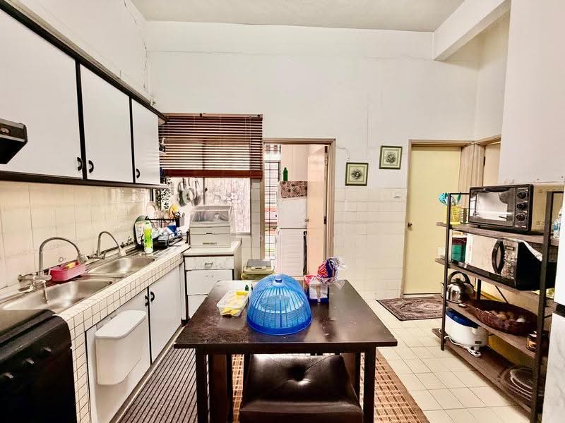 Rumah Teres 2-Tingkat untuk Dijual di Taman Tun Dr Ismail (Kuala Lumpur) - Yin Peng . - Kitchen - PropertyGuru.com.my