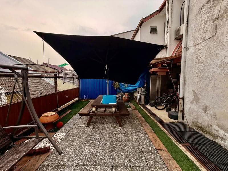 Rumah Teres 2-Tingkat untuk Dijual di Taman Tun Dr Ismail (Kuala Lumpur) - Yin Peng . - Backyard - PropertyGuru.com.my