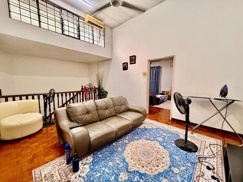 Rumah Teres 2-Tingkat untuk Dijual di Taman Tun Dr Ismail (Kuala Lumpur) - Yin Peng . - Family Room - PropertyGuru.com.my