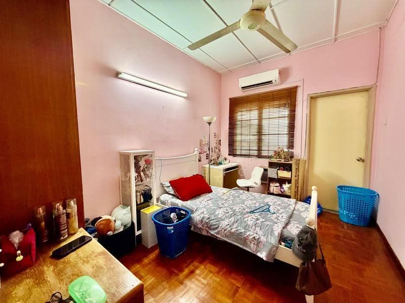 Rumah Teres 2-Tingkat untuk Dijual di Taman Tun Dr Ismail (Kuala Lumpur) - Yin Peng . - Bedroom - PropertyGuru.com.my