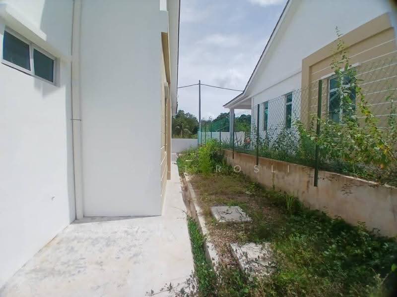 Semi-Detached House for Sale in Pokok Sena (Kedah) - Hasrul Rosli - PropertyGuru.com.my