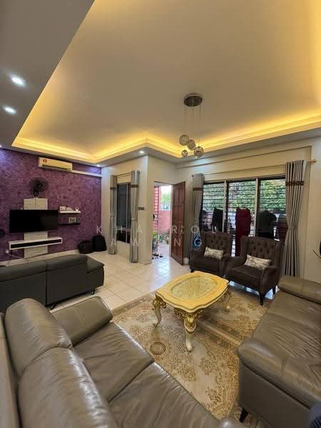 2-storey Terraced House for Sale in Alam Budiman (Shah Alam) - Khairol Awang - Living Room - PropertyGuru.com.my