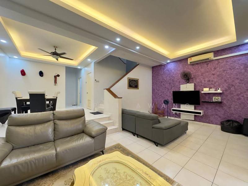 2-storey Terraced House for Sale in Alam Budiman (Shah Alam) - Khairol Awang - Living Room - PropertyGuru.com.my