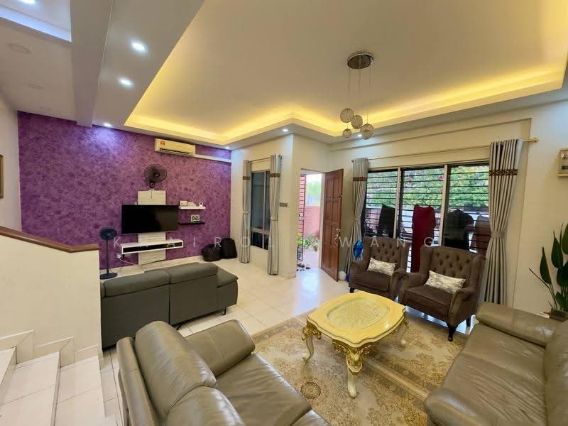 2-storey Terraced House for Sale in Alam Budiman (Shah Alam) - Khairol Awang - Living Room - PropertyGuru.com.my