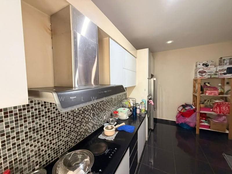 Rumah Teres 3-Tingkat untuk Dijual di Pantai Jerejak (Bayan Lepas) - Welwits Sim - Kitchen - PropertyGuru.com.my