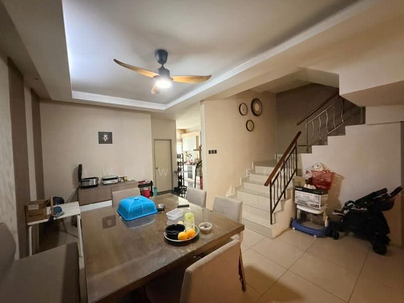 Rumah Teres 3-Tingkat untuk Dijual di Pantai Jerejak (Bayan Lepas) - Welwits Sim - Dining Room - PropertyGuru.com.my