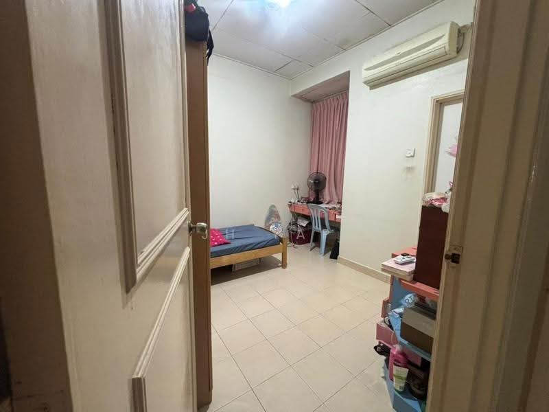 2-storey Terraced House for Sale in Bandar Indahpura (Kulai) - JH Yap - Bedroom - PropertyGuru.com.my