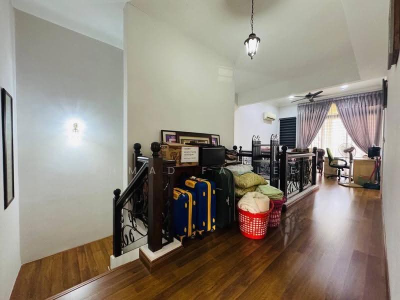 Rumah Berkembar untuk Dijual di Seksyen 24 (Shah Alam) - Ahmad Fadlee - PropertyGuru.com.my