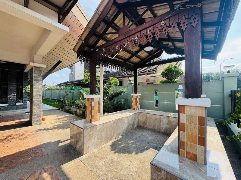 Rumah Berkembar untuk Dijual di Seksyen 24 (Shah Alam) - Ahmad Fadlee - PropertyGuru.com.my