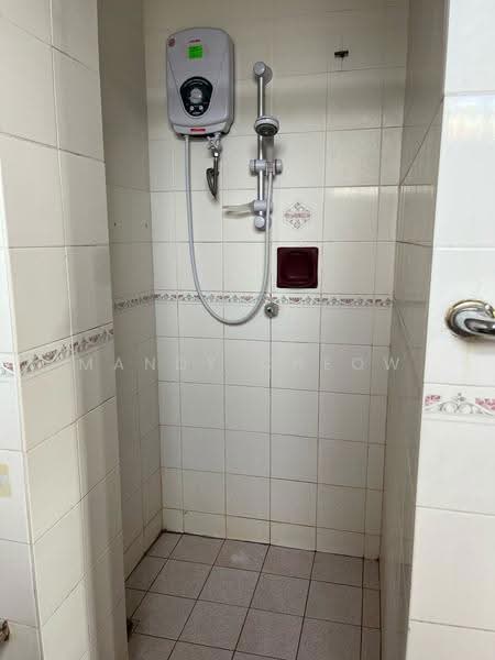 2-storey Terraced House for Sale in Taman Sri Putra Mas (Sungai Buloh) - Mandy Cheow - Bathroom - PropertyGuru.com.my