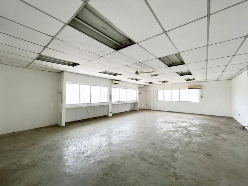 Kilang untuk Disewa di Taman Desa Cemerlang (Ulu Tiram) - Tryphaena Tan - Interior - PropertyGuru.com.my