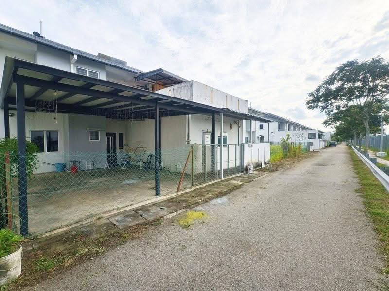 Rumah Teres 2-Tingkat untuk Dijual di Puncak Alam (Selangor) - Hazeman Omar - Exterior - PropertyGuru.com.my