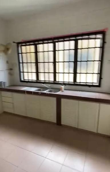 Rumah Teres 2-Tingkat untuk Disewa di Bandar Utama 10 (Bandar Utama) - Lisa Low - Kitchen - PropertyGuru.com.my