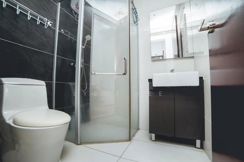 Kondominium untuk Disewa di Kings Bay @ Country Garden Danga Bay - Lydia Wee - Bathroom - PropertyGuru.com.my