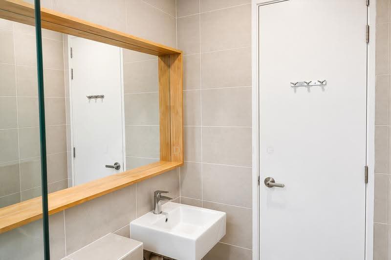 Kondominium untuk Disewa di Isle of Kamares - Jared Wong - Bathroom - PropertyGuru.com.my