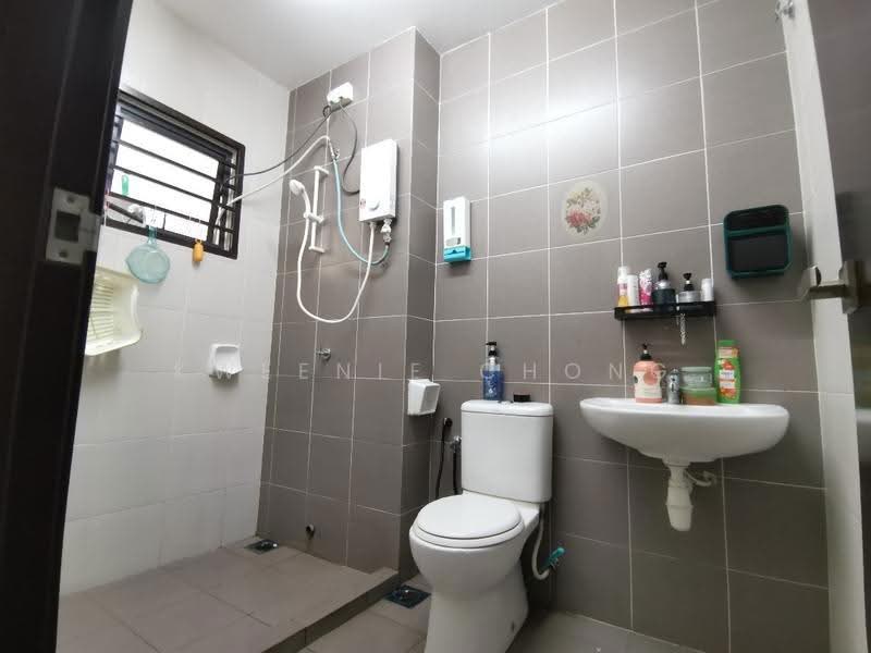 Rumah Teres 2-Tingkat untuk Dijual di Bandar Damai Perdana (Cheras) - Kweenie Chong - Bathroom - PropertyGuru.com.my