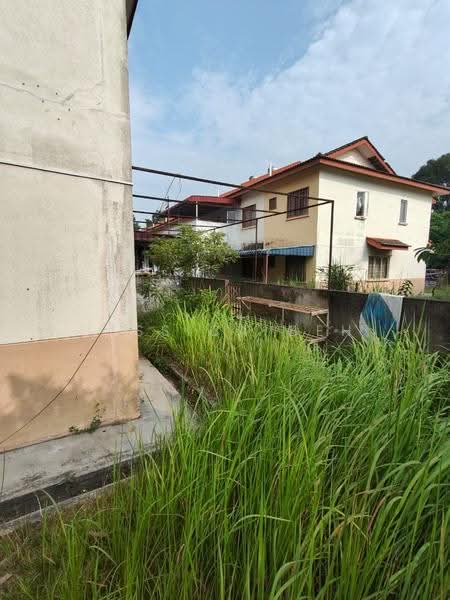 2-storey Terraced House for Sale in Taman Lestari Permai (Seri Kembangan) - Jessica Beh - Exterior - PropertyGuru.com.my
