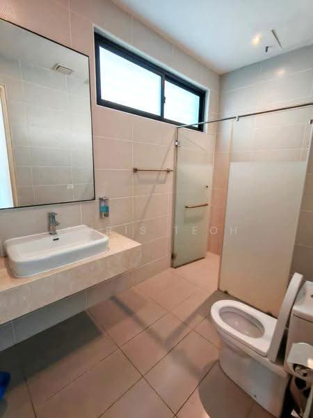Rumah Berkembar untuk Disewa di Batu Ferringhi (Penang) - Chris Teoh - Bathroom - PropertyGuru.com.my