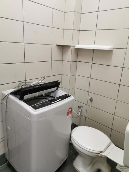 Pangsapuri untuk Disewa di Rumah Pangsa Sri Bacang (Jasa) - Jordan Lee - Bathroom - PropertyGuru.com.my