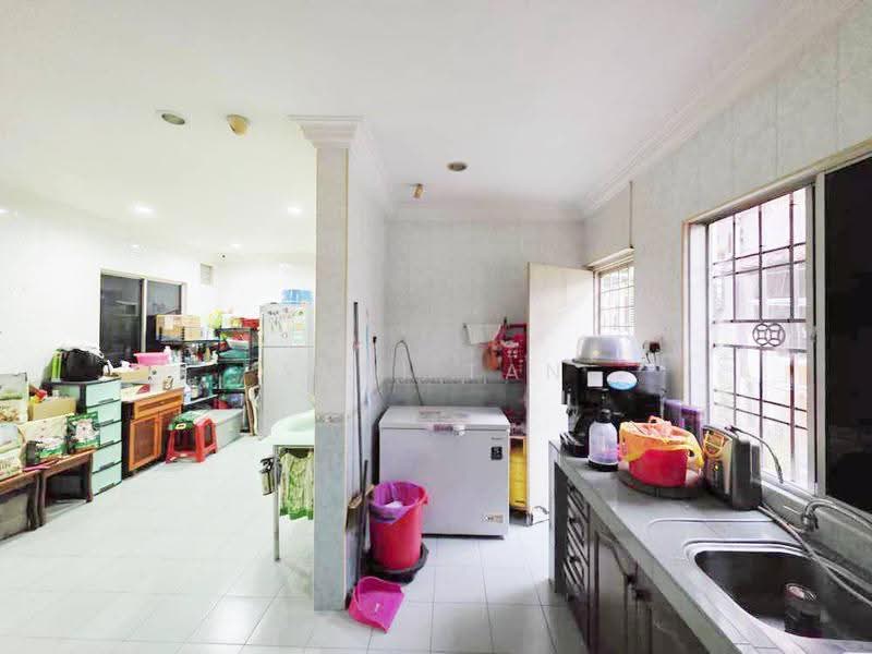 2-storey Terraced House for Sale in Kampung Batu Muda (Batu Caves) - Suki Tan - Kitchen - PropertyGuru.com.my